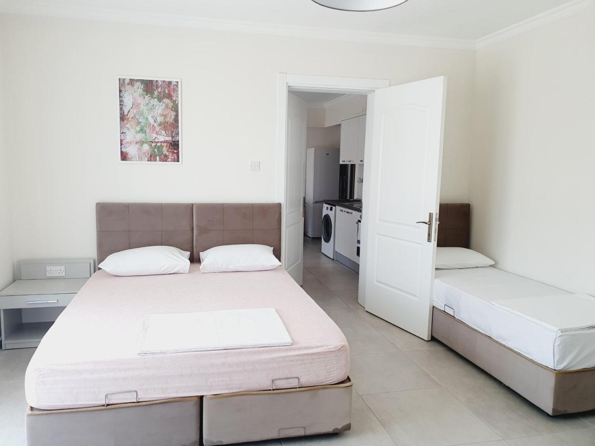 Ferienwohnung Royal Life Poseidon B Agios Georgios  Exterior foto