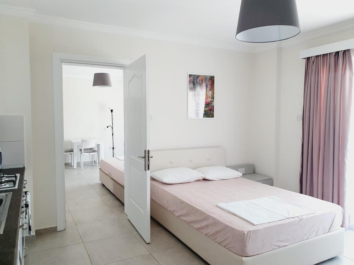 Ferienwohnung Royal Life Poseidon B Agios Georgios  Exterior foto