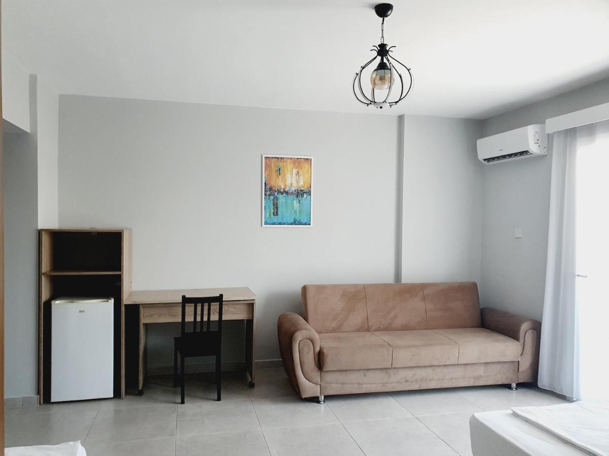 Ferienwohnung Royal Life Poseidon B Agios Georgios  Exterior foto
