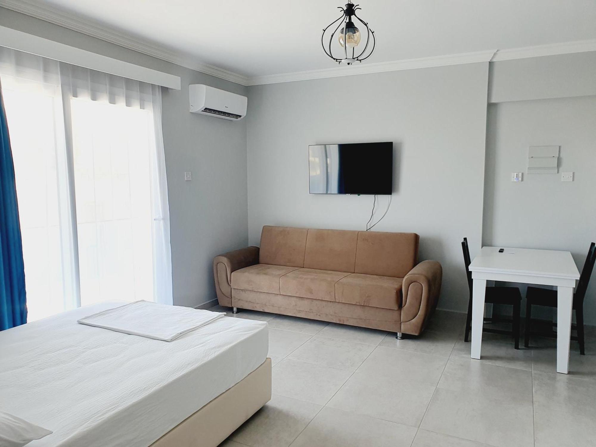 Ferienwohnung Royal Life Poseidon B Agios Georgios  Exterior foto